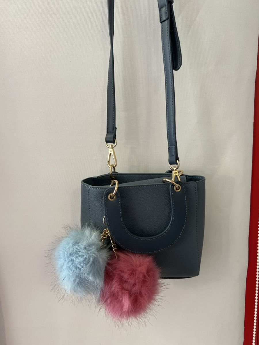 Manor Borse da donna: Kleine graue Handtasche mit Pompons – Usato da Oberglatt ZH venduto da ble_75jw 2