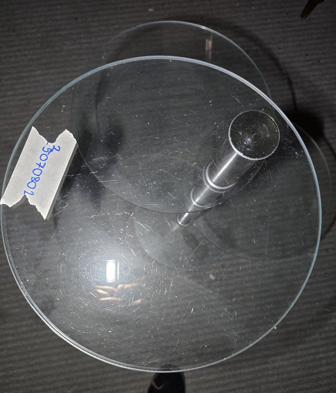 Tische: Beistelltisch mit 3 Glasplatten rund – Gebraucht aus Rorschacherberg von snOOpydOg11 4
