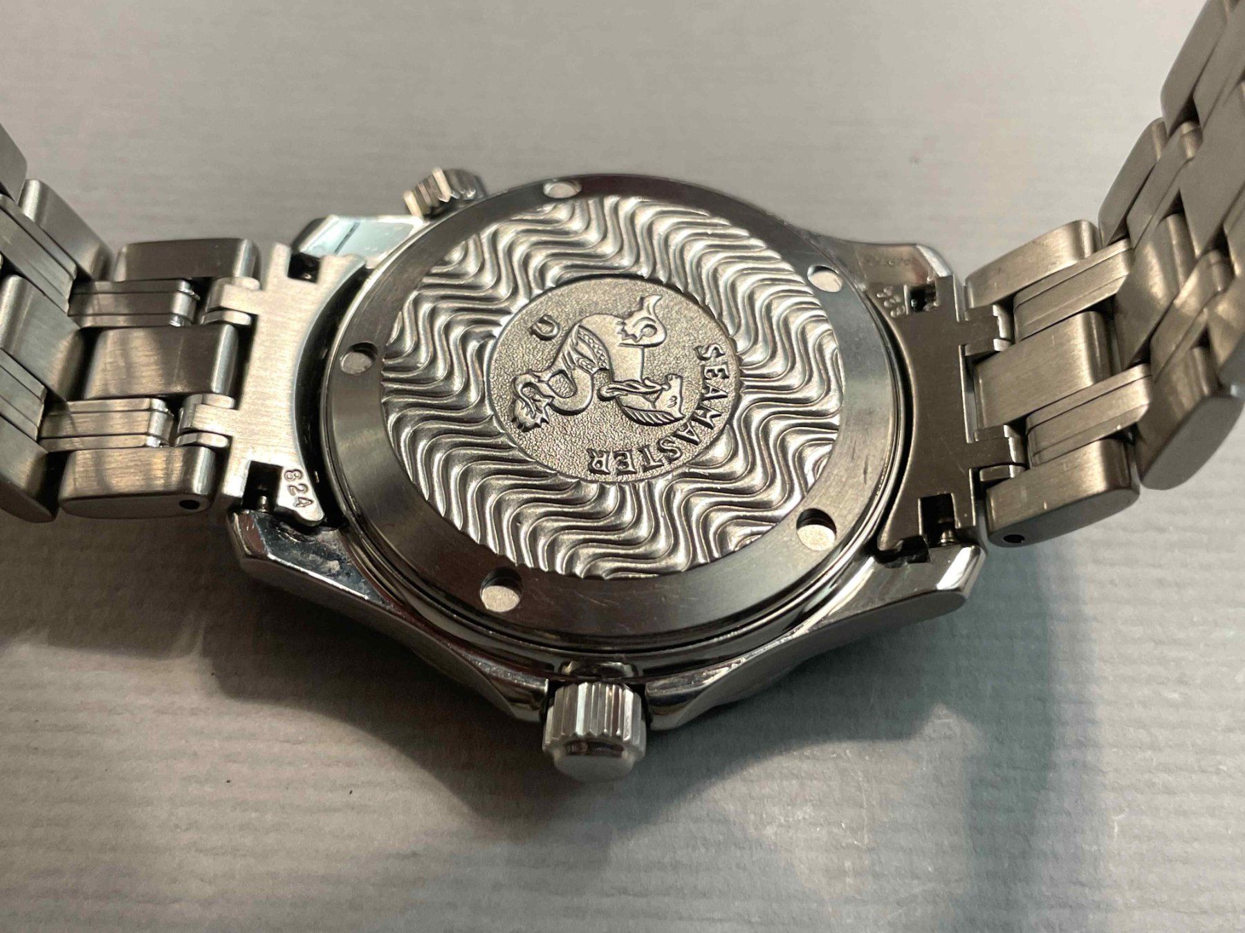 Omega Uhren: OMEGA SEAMASTER PROFESSIONAL 300 TRITIUM DIAL – Gebraucht aus Luzern von  4