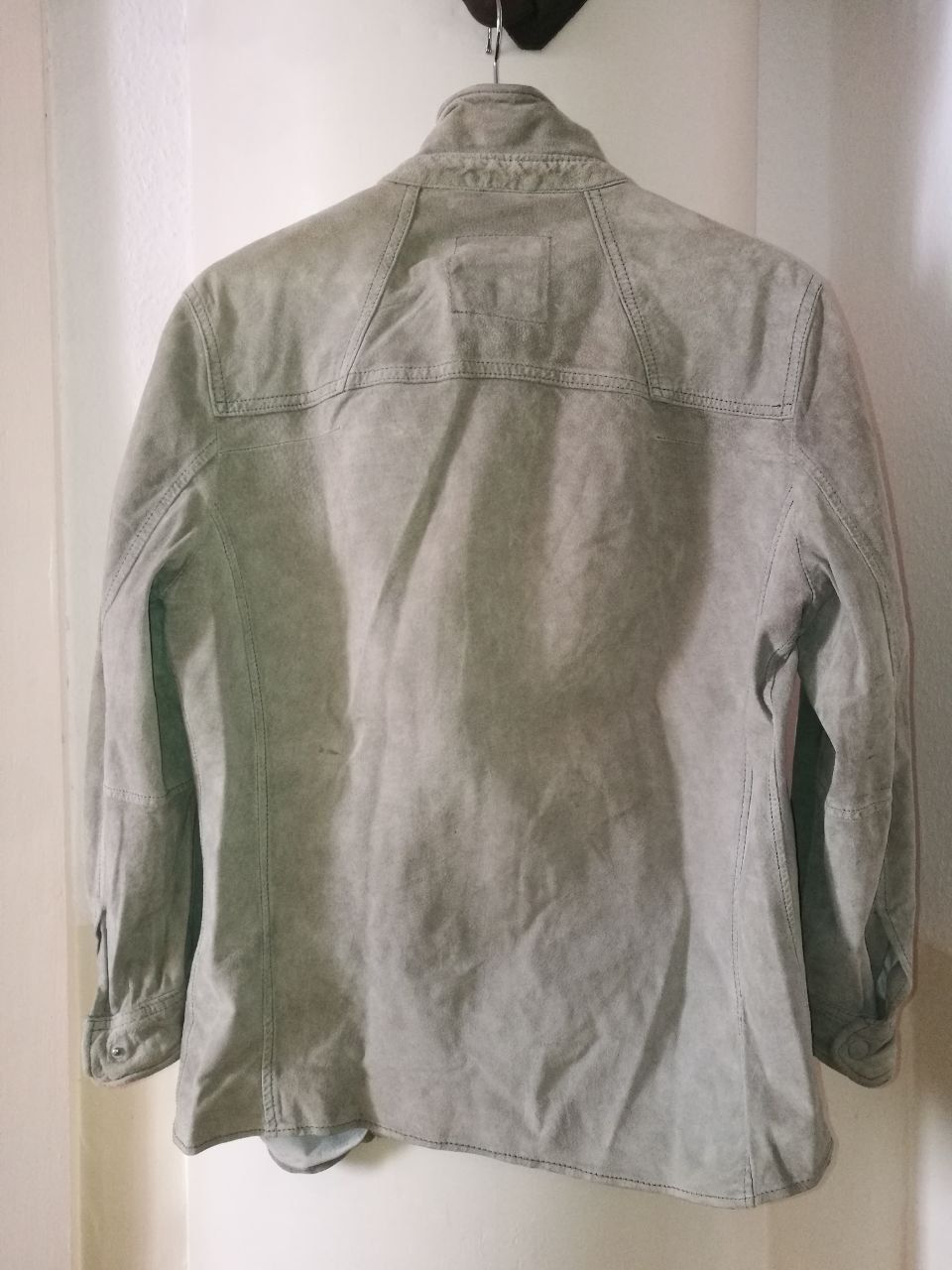 Vestes: Chemise en cuir All Saints M – D'occasion à Marin-Epagnier par LesEscaliers 1