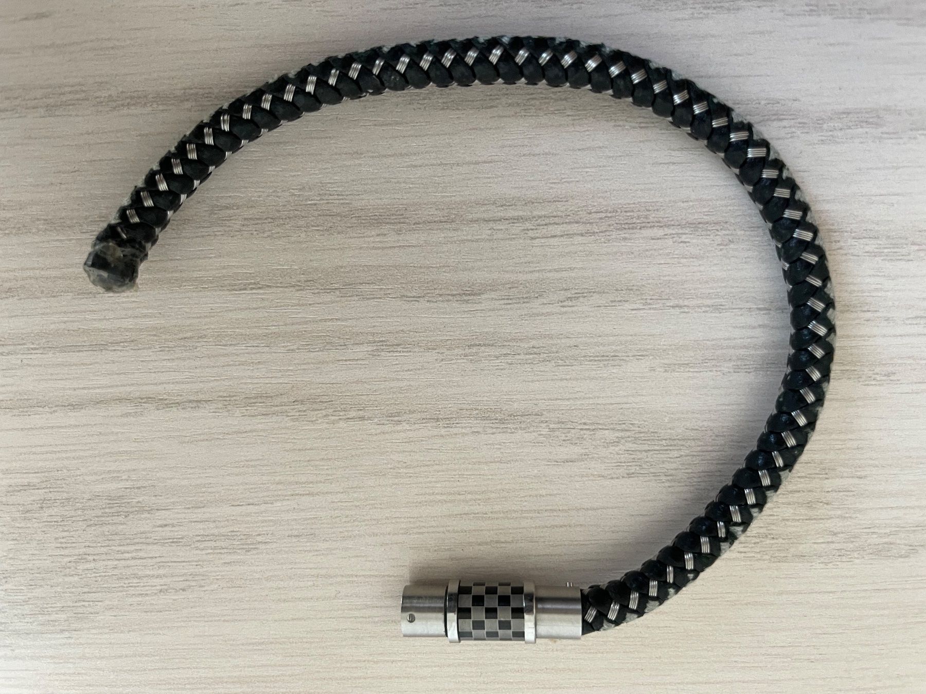 Armbänder & -reifen: Armband Herrenarmband Unisex – Gebraucht aus Klingnau von Quasimondo
