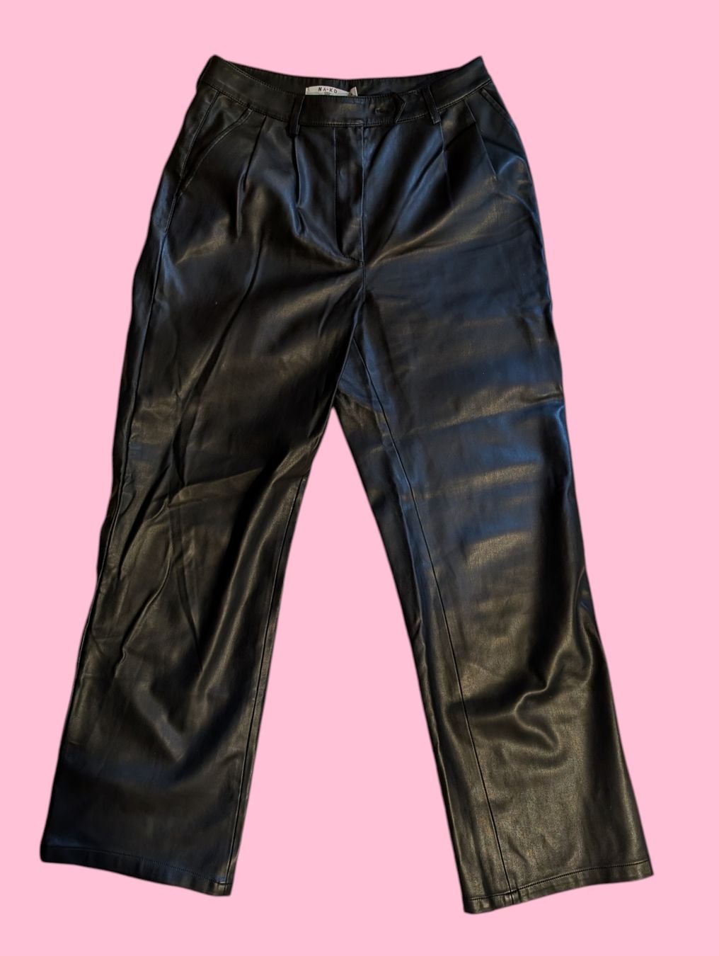 Na-kd Pantaloni: Hose aus Lederimitat, baggy – Usato da St. Gallen venduto da nadinewho