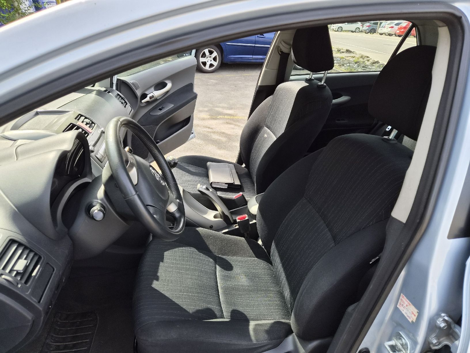 Toyota Automobili: TOYOTA   AURIS  1.6i   MFK  2025 – Usato da St. Gallen venduto da kratzki01 5