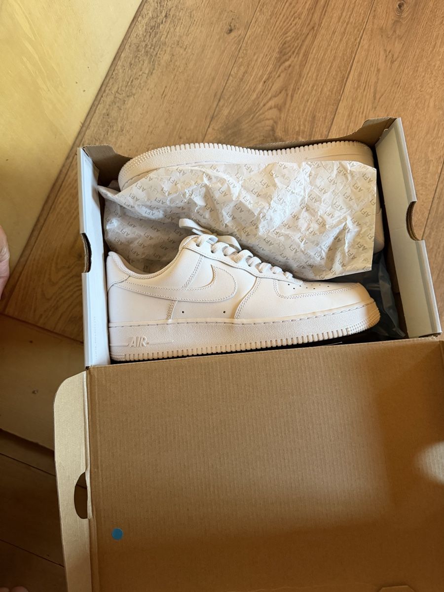 Scarpe da uomo: Nike Air Force 1 Sneaker Weiss Grösse 44 – Nuovo (secondo la descrizione) da Courtaman venduto da safettani11