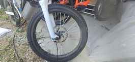 Roue avant Vector 19" custom - Moyeu Novatec DH41SB + disque