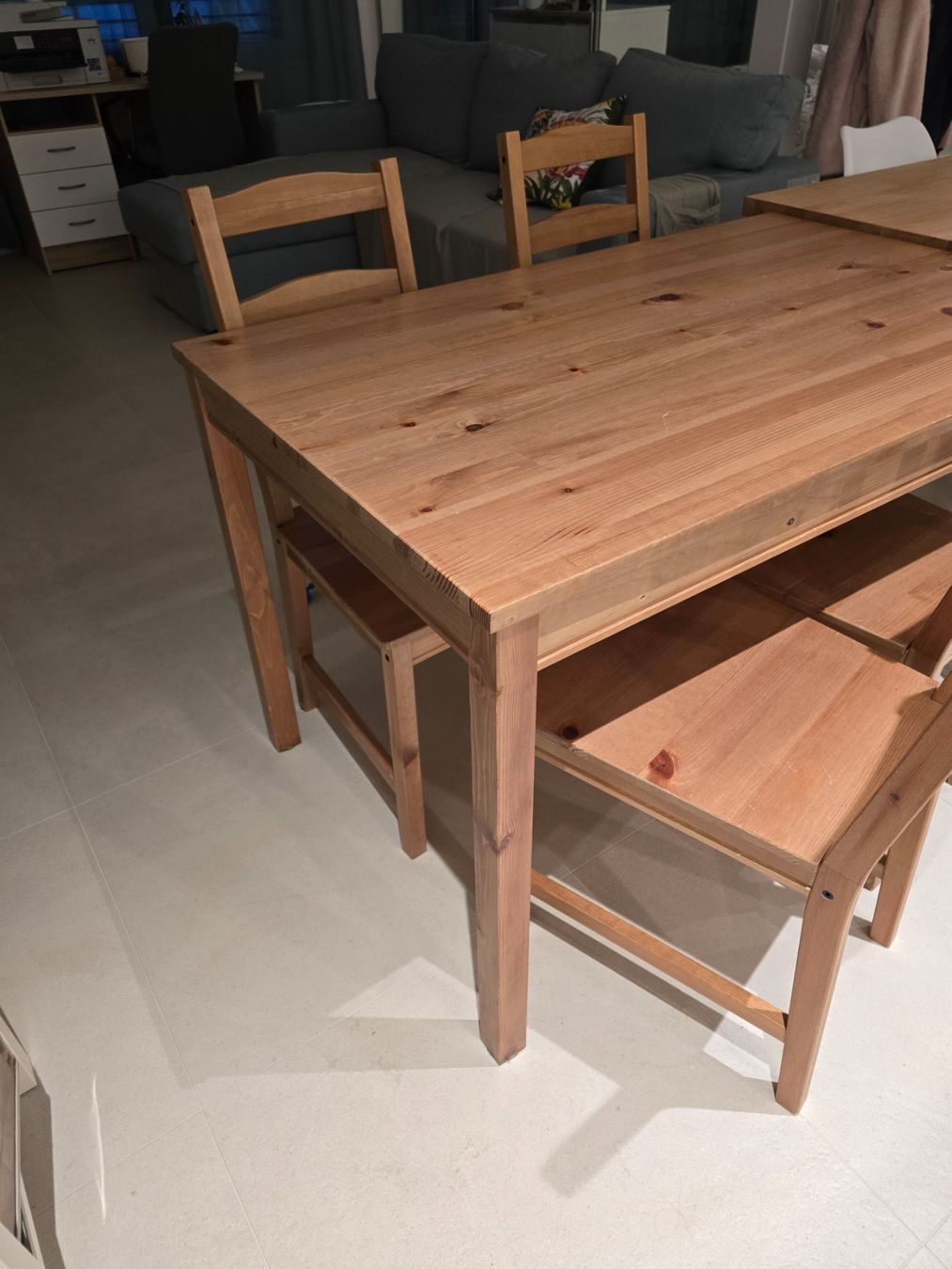 Ikea Set di tavolo e panche: Tish und 4 stuhl – Difettoso da Burgdorf venduto da abi_ccs7 1