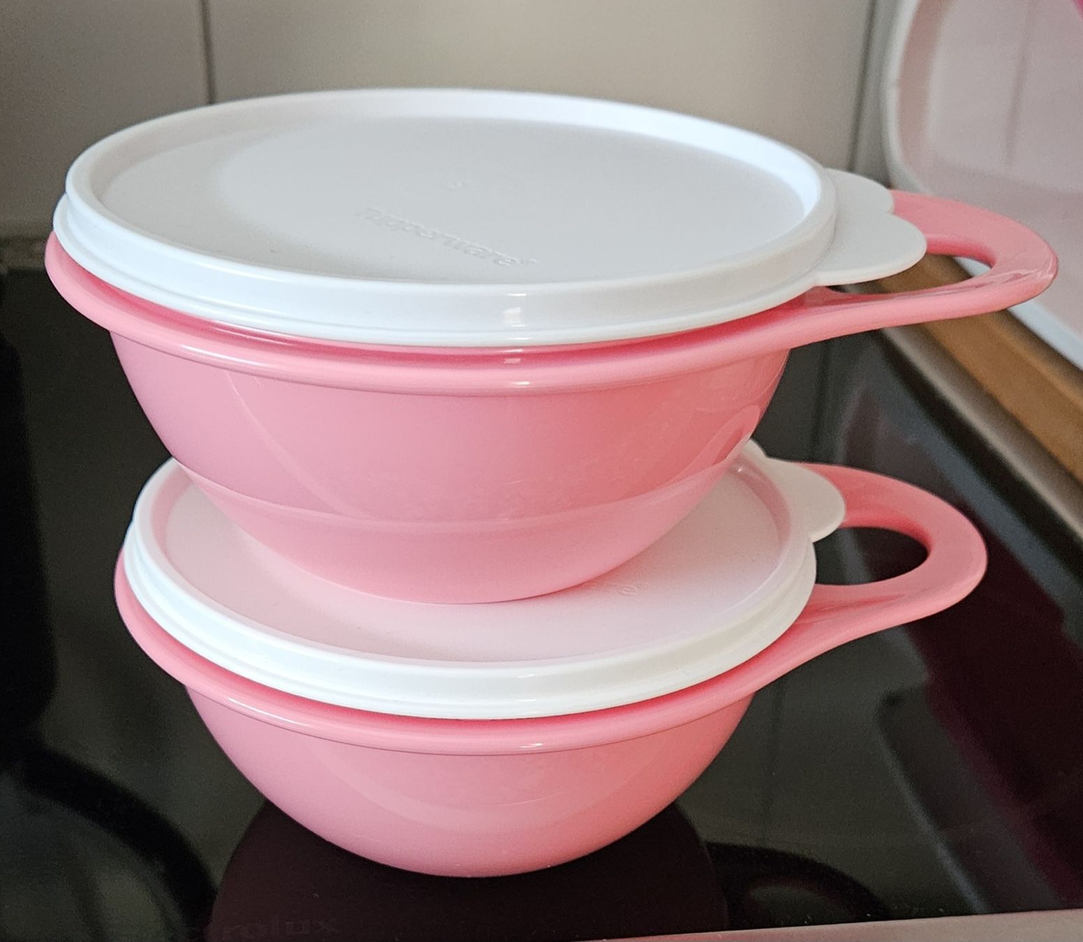 Tupperware Contenitori & Simili: 600ml Schüssel Set mit Henkel – Nuovo e nell'imballaggio originale da Hasle b. Burgdorf venduto da buddle32 1