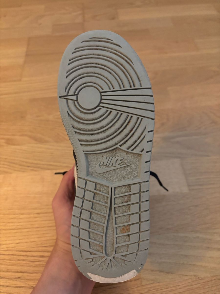 Jordan Schuhe für Jungen: Jordan 1 Mid Sneakers Grösse 37.5 gebraucht – Gebraucht aus Jona von rhy_vbc7 6
