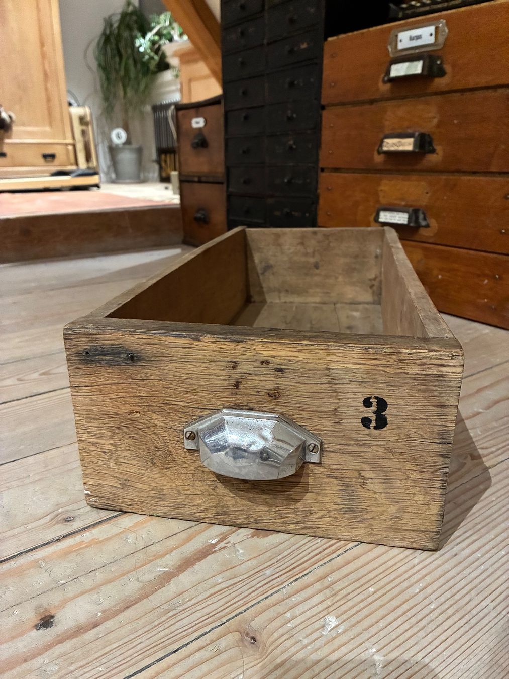 Transportkisten: Alte Schublade mit Muschelgriff – Gebraucht aus Steffisburg von Reitschel5 9