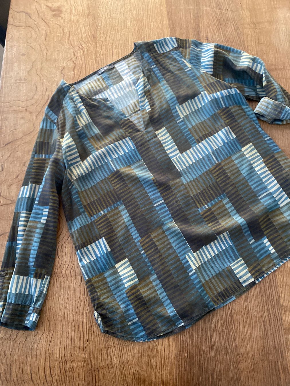 Nile Camicette: NILE BLUSE/HEMD/OBERTEIL GR.L/42 gemustert petrol/anthrazit – Usato da Frauenfeld venduto da Boldi46 1