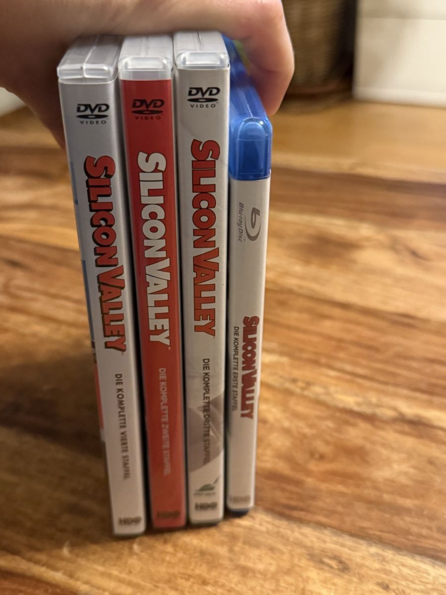Tutti i DVDs: Silicon Valley Staffel 1-4 – Usato da Schaffhausen venduto da Annafeil 2