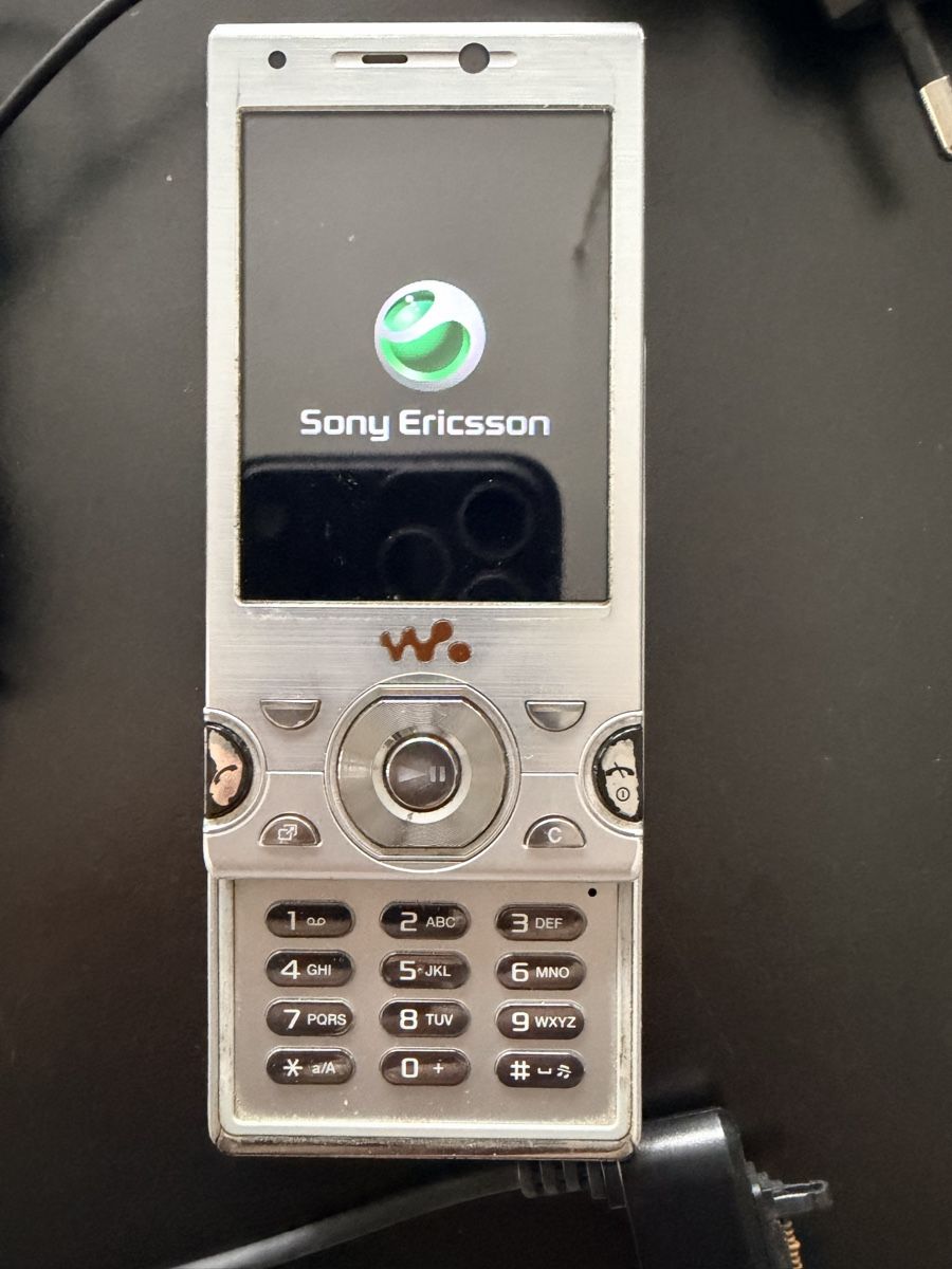 Ericsson Portables: Sony Ericsson W995 – D'occasion à Zürich par d-ron 1