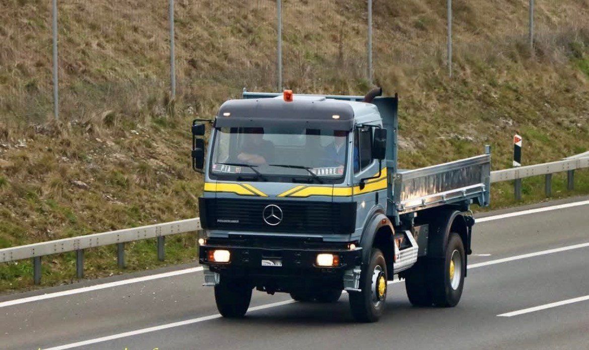 Mercedes-Benz Lastwagen: Mercedes Benz 1838 A – Gebraucht aus Altendorf von Hiab 3