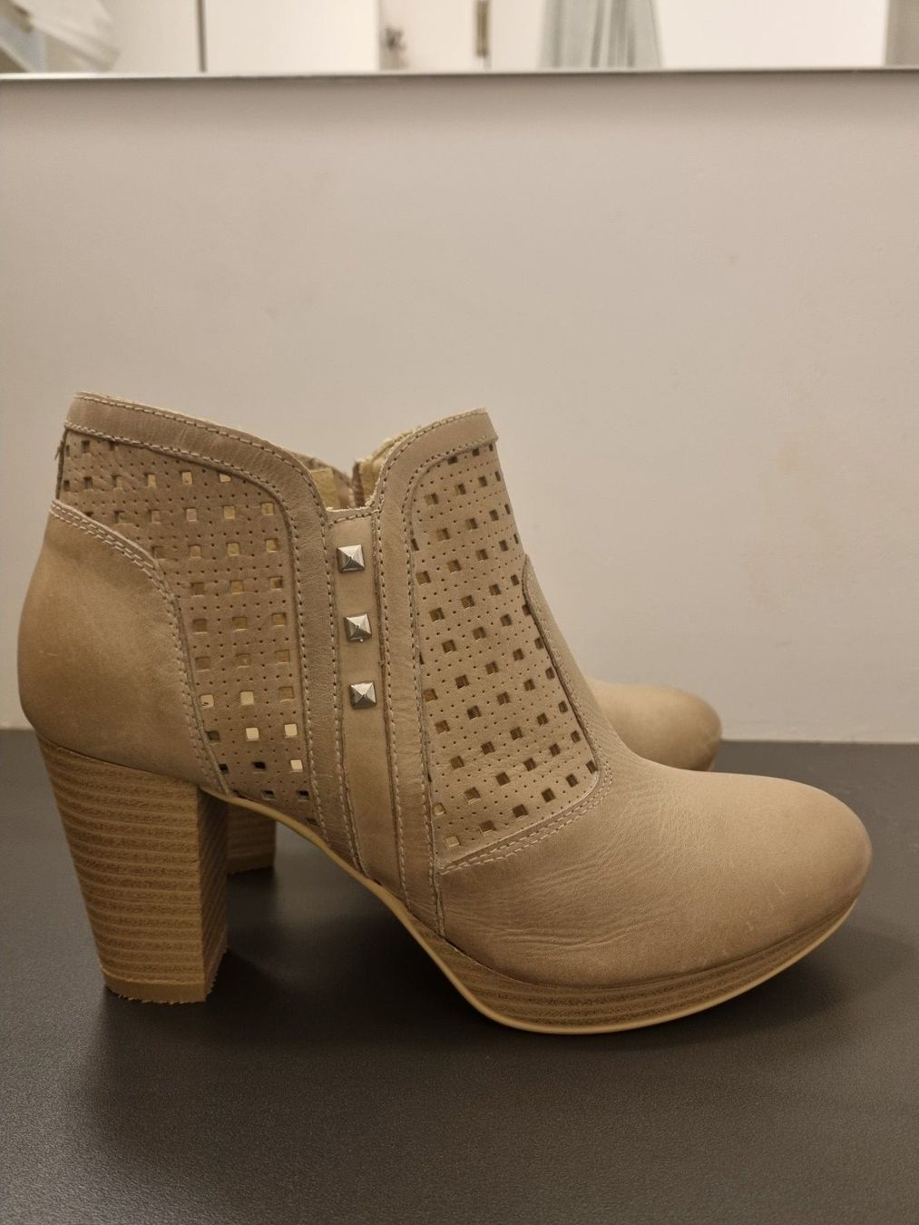 Damenschuhe: Ankle boots – Gebraucht aus Lugano von Desrock 2