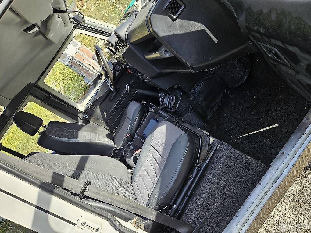 Land Rover Automobili: Land Rover Defender 110 TD4 – Usato da Signau venduto da Tormore 1