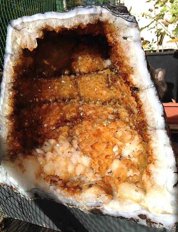 Minerali & Pietre curative: géode d'améthyste chauffée, vraie citrine géode existe pas – Usato da Vevey venduto da zabounetta 1