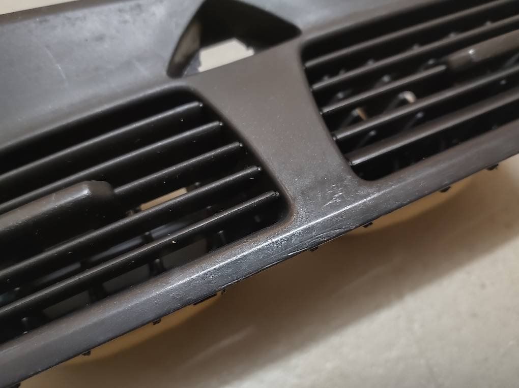 Volvo Alle Autoersatzteile: Volvo Lüftungsdüse Mitte - Schwarz – Gebraucht aus Bischofszell von VolvoT5 1