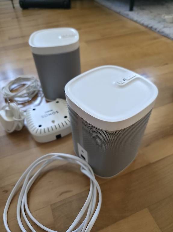 Haut-parleurs: 2 Stück SONOS PLAY1  – D'occasion à Sumiswald par JanAG 2