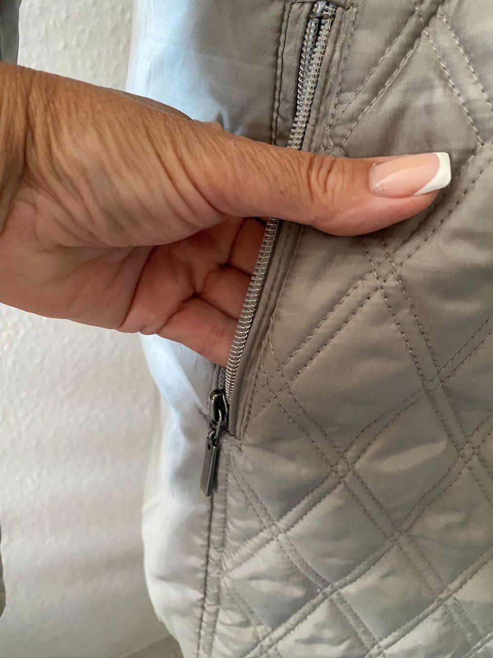 Kleiderpakete: klassische Steppjacke, Gr. 38 – Gebraucht aus Stetten SH von jani-design 4