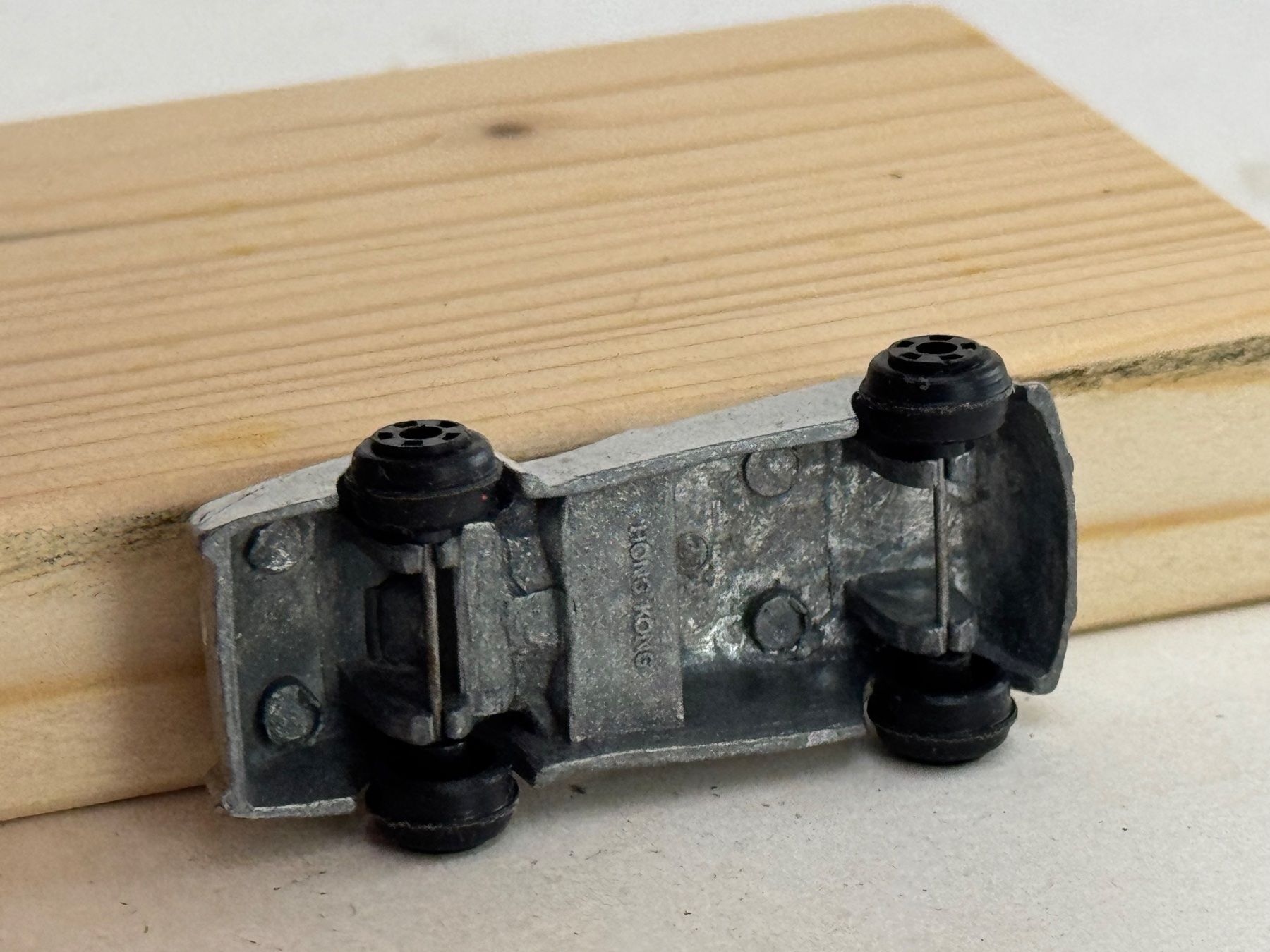 Jeep Modellini d'auto: GB5- Metallmodell Triumph TR4 silbern – Usato da Elm venduto da Wikmtz 2