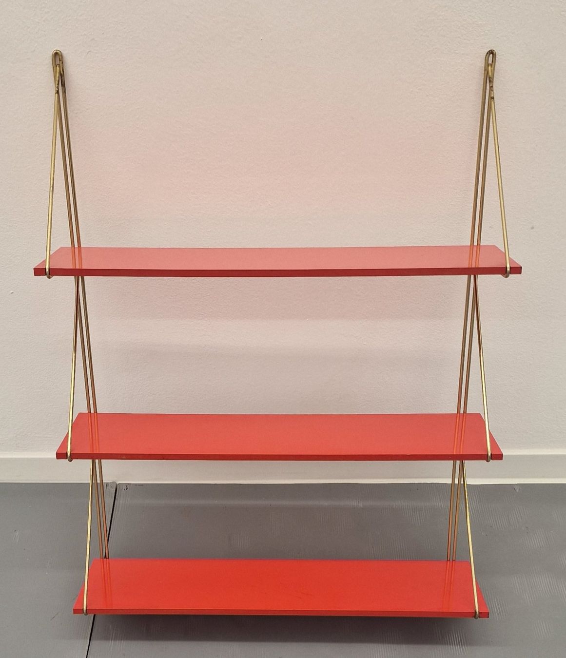 Scaffali: MCM Vintage Design, Stringregal, Metall, 3 Tablare, 1960er – Usato da St. Gallen venduto da chambredirecte 1
