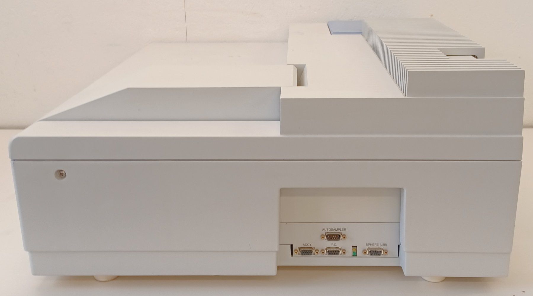 Accessori da laboratorio: Perkin Elmer Lambda 35 UV/Vis Spectrophotometer – Difettoso da Niederdorf venduto da LeptonAG_Labor 4