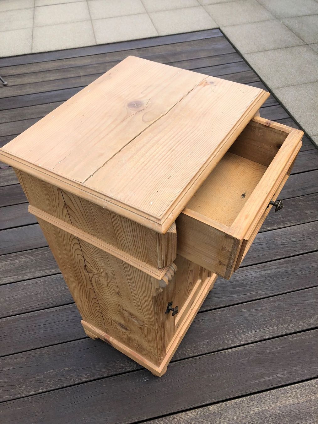 Tables de nuit: Antikes Biedermeier Nachttischli – D'occasion à Bern par Banane000 2
