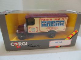 MACK TRUCK  CORGI CLASSICS  1996