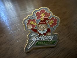 Pin Zwicky Vollwert Zwerg mit Blitz Motiv guter Zustand