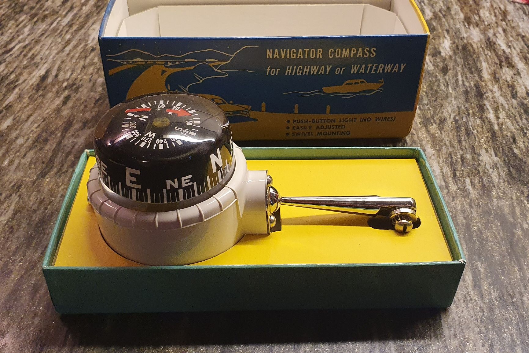 GPS & Strumenti di misurazione: Kompass für Auto / Oldtimer Vintage Taylor Compass – Nuovo e nell'imballaggio originale da Niederwil AG venduto da Glubbli 2