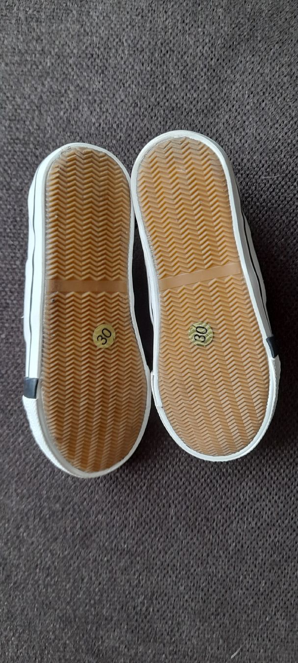 Scarpe per ragazzi: Stoffschuhe Gr.30 – Nuovo (secondo la descrizione) da Sulz AG venduto da Zissi31324 2