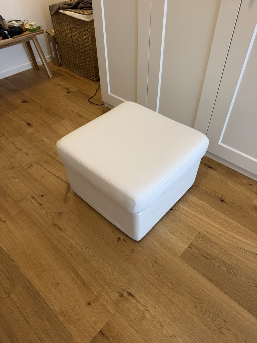 Sgabelli: white footstool with storage – Usato da Männedorf venduto da saa_8np5