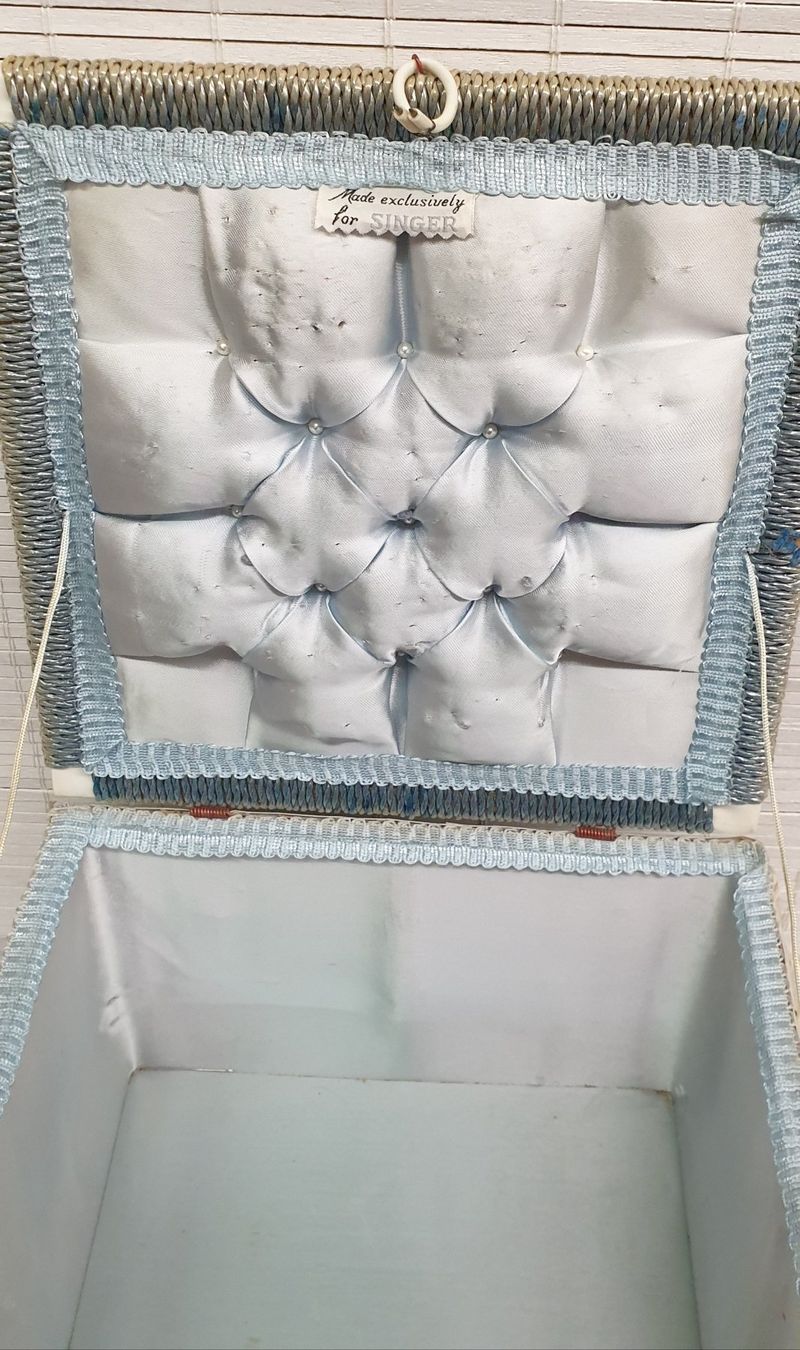 Altro in Bricolage: Nähkästchen Made exclusively for Singer – Usato da Emmen venduto da magelan 2