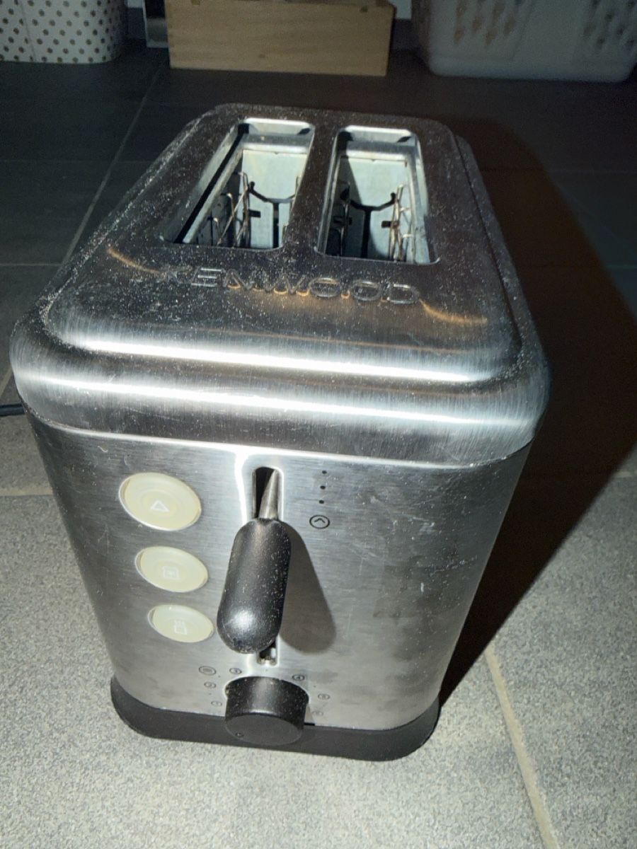 Kenwood Elettrodomestici da cucina: Kenwood Toaster, Edelstahl – Difettoso da Morgarten venduto da elabaumann_ch 1