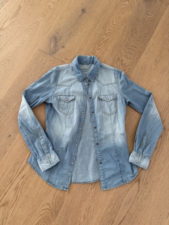 Jeans Denim Hemd, hellblau, Gr. XS – Perfekt für Frühling