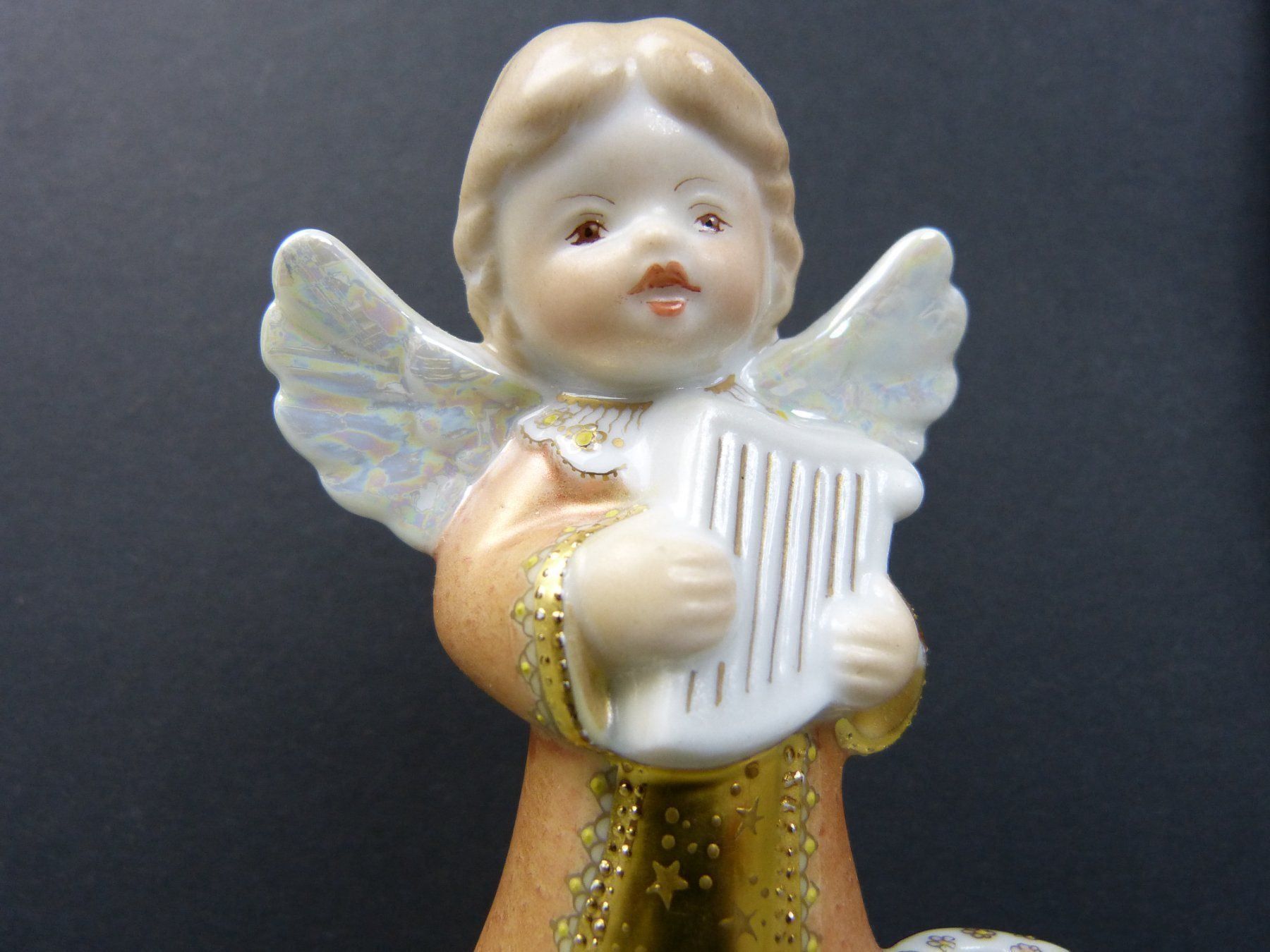 Statuette: Engel Figur Hand-bemalt Rotgoldfarbig – Usato da Rheineck venduto da amity 1