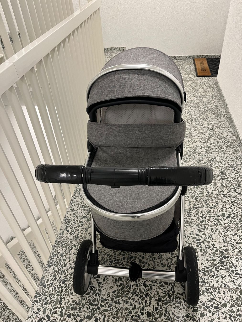 Carrozzine: Kinderwagen nur mit Babywanne – Usato da Dübendorf venduto da Vk03 2