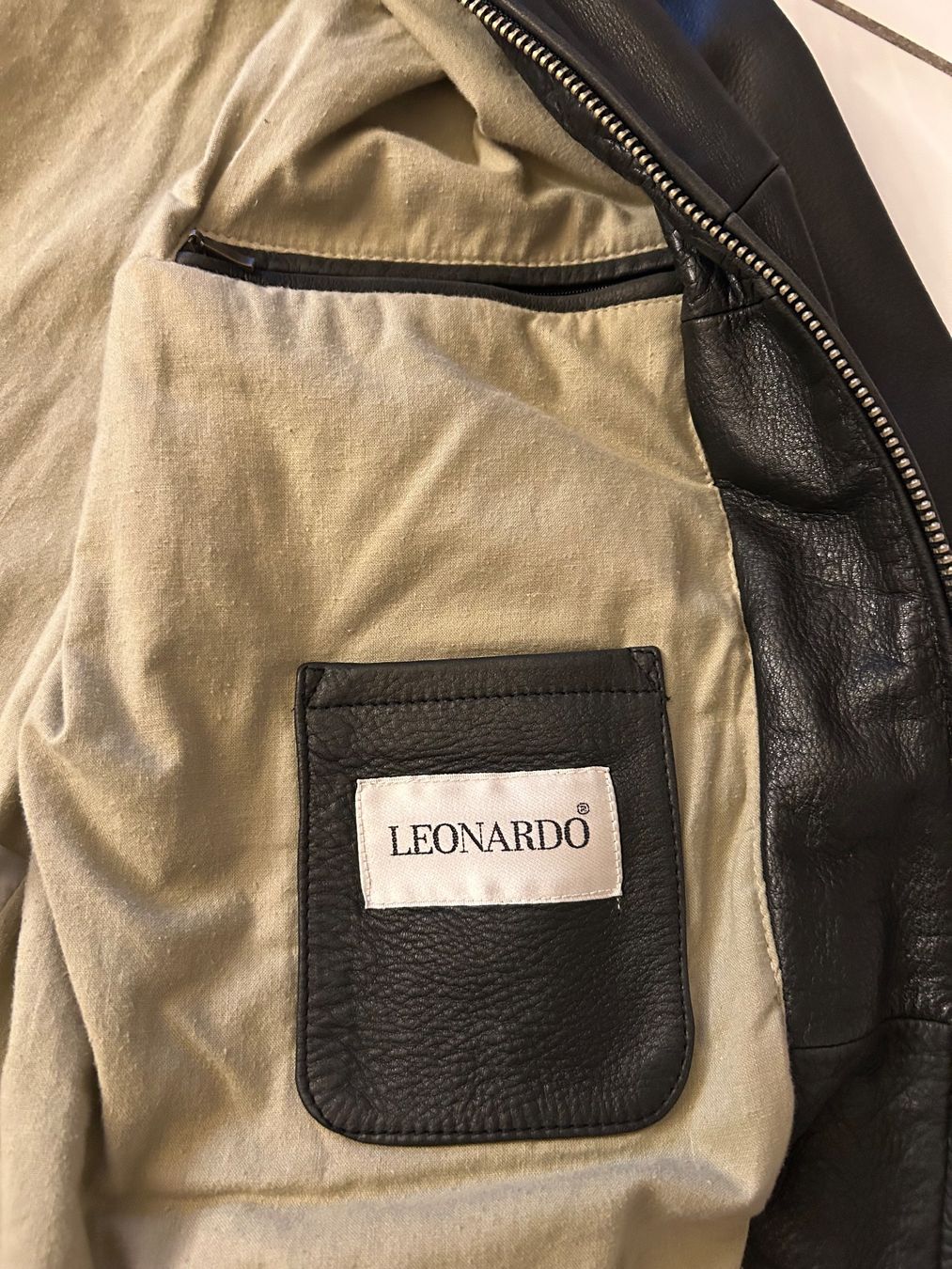 Giacche: Herren Rindslederjacke Leonardo, Grösse 52 – Usato da Gutenswil venduto da walker60 5