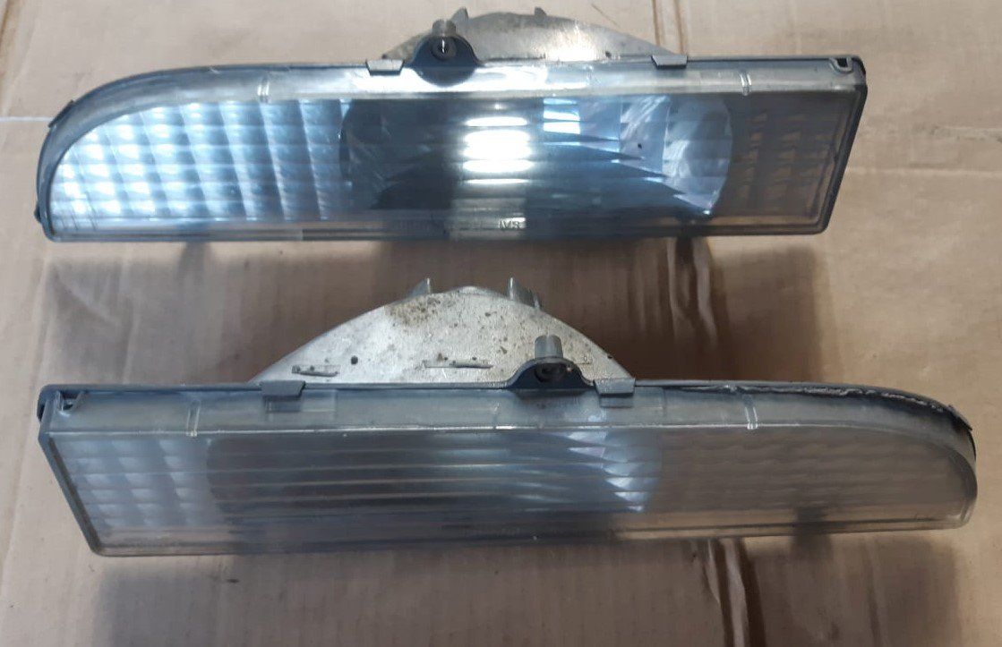 Tutti pezzi di ricambio auto: Standlicht Blinker 1975 Firebird – Usato da Niedergösgen venduto da usc_8fsx 1