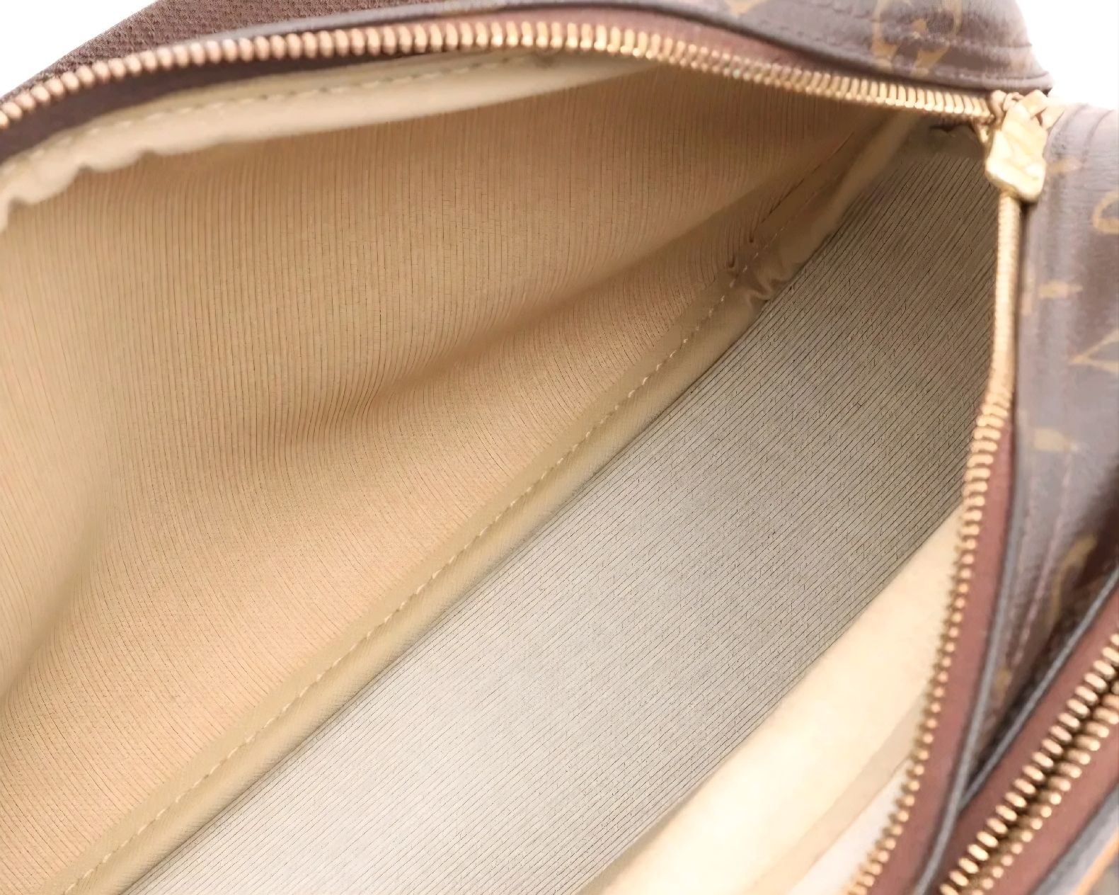 Louis Vuitton Borse: Louis Vuitton Tasche Monogram Canvas Crossbody – Usato da Glattbrugg venduto da MiaEatsYou 8