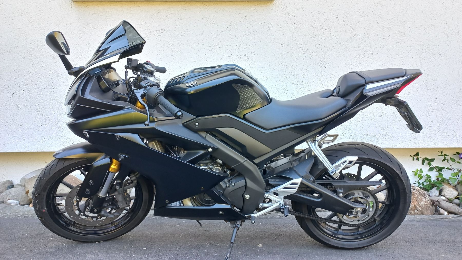 Yamaha Strada: Yamaha YZF 125-A – Usato da Sarnen venduto da elmac