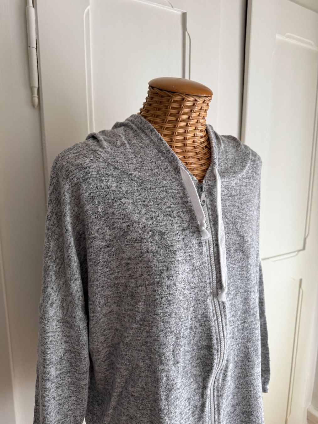 Giacche: TEZENIS - Sweatjacke grau meliert oversized S – Usato da Zürich venduto da Diazaio 1