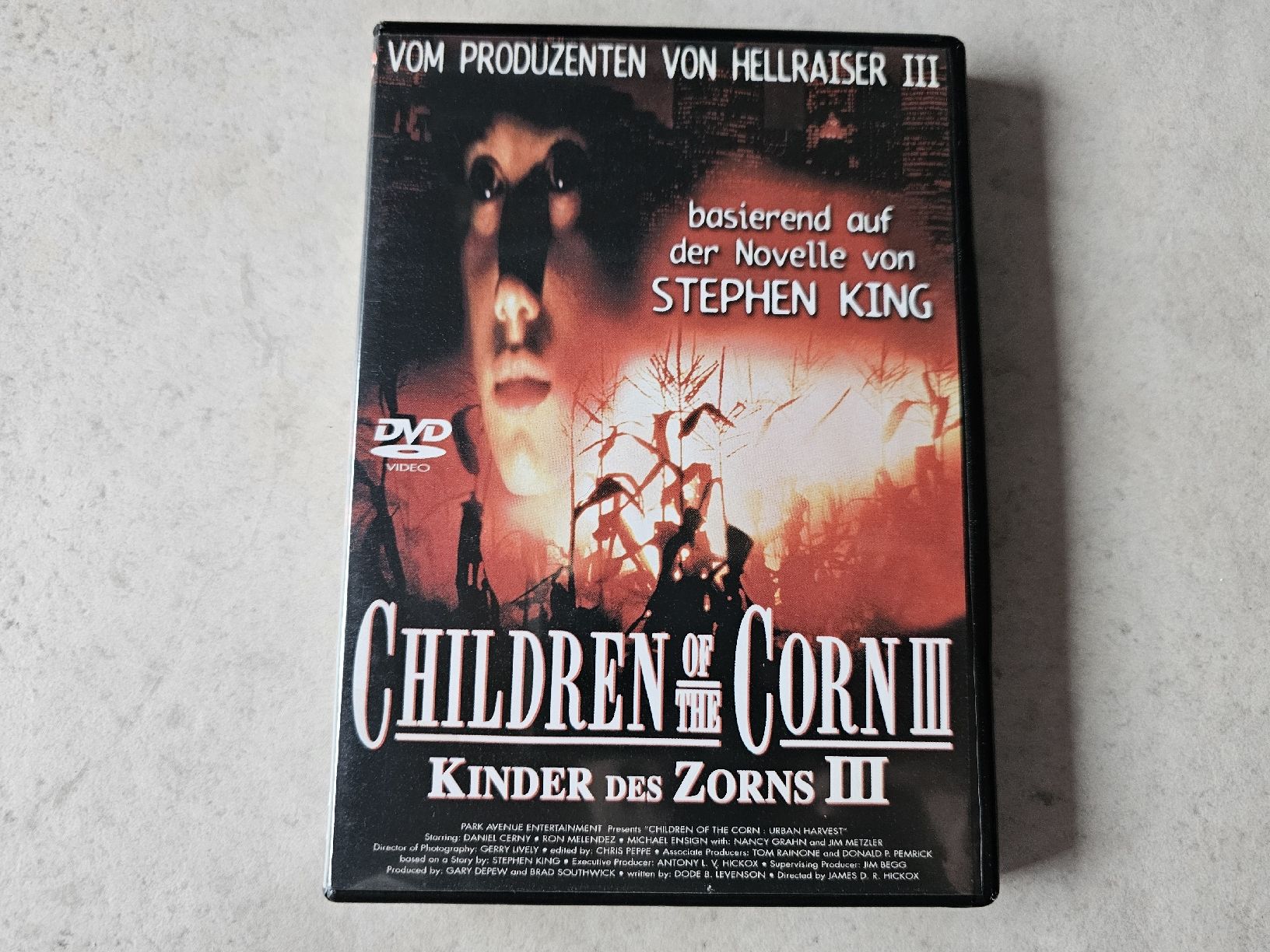 Tutti i DVDs: Kinder des Zorns lll – Usato da Schneisingen venduto da backstore24