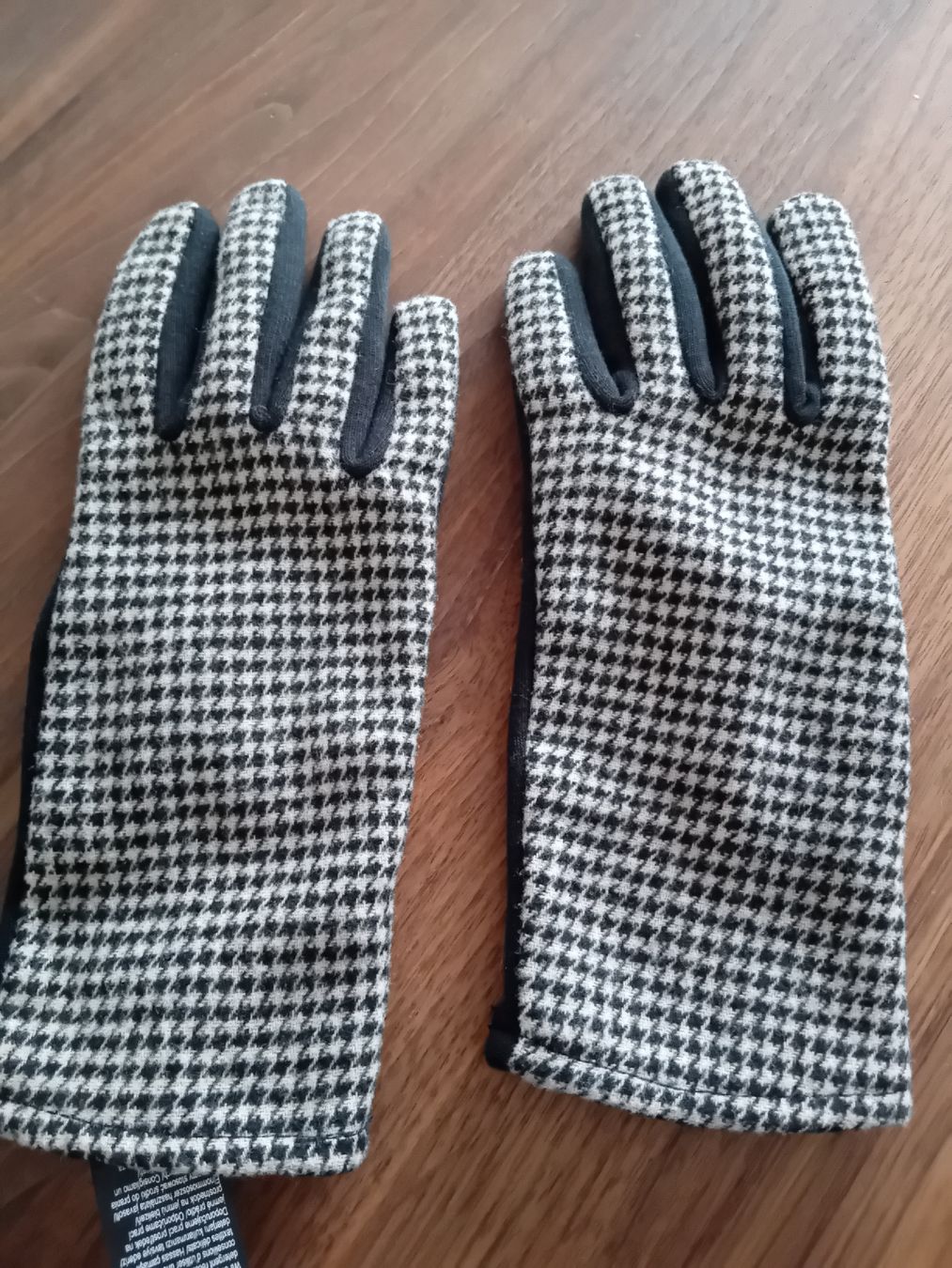 Tchibo Handschuhe & Handstulpen: TCM Touchscreen-Handschuhe, Schwarz-Weiss, Grösse M/L – Neu (gemäss Beschreibung) aus Burgdorf von carodesign1 1