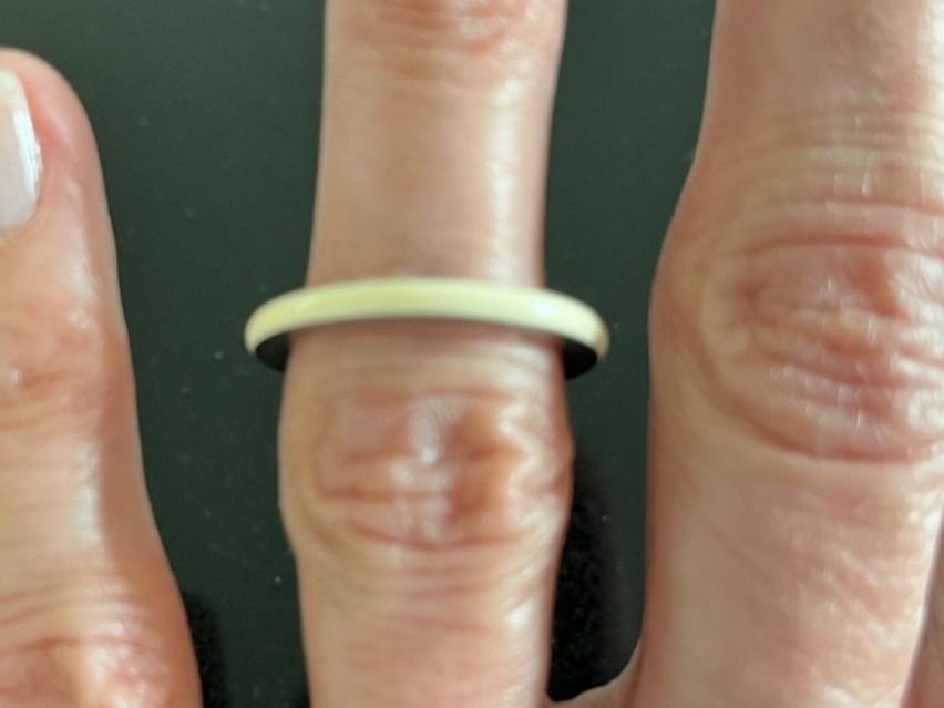 Anelli: 2 mm breiter Keramik Ring weiss – Usato da Schinznach Dorf venduto da Joyce75 1