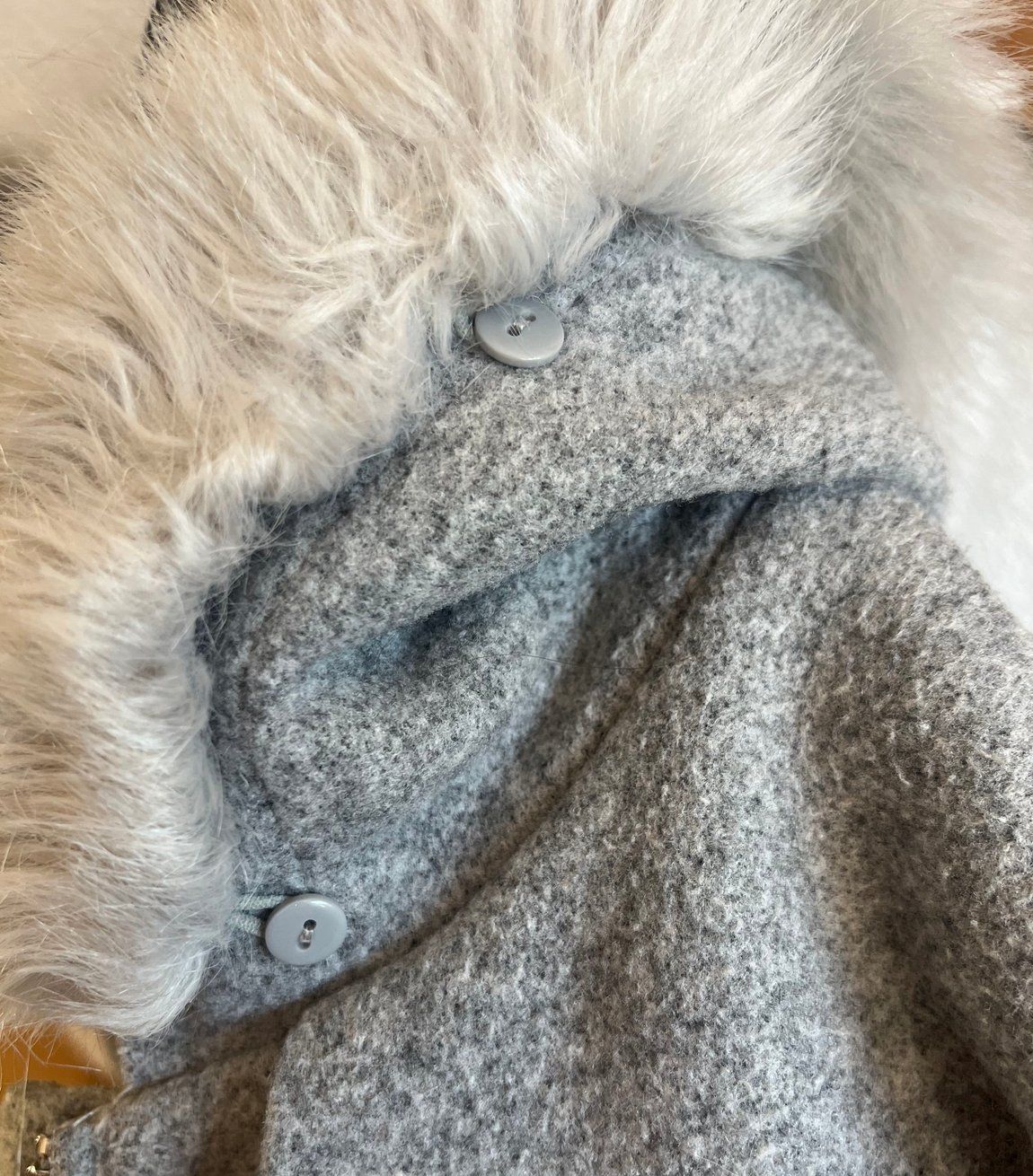Cappotti: Manteau gris à capuche – Usato da Hauterive NE venduto da romyberbe 3