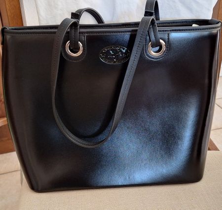 Handtasche schwarz Leder