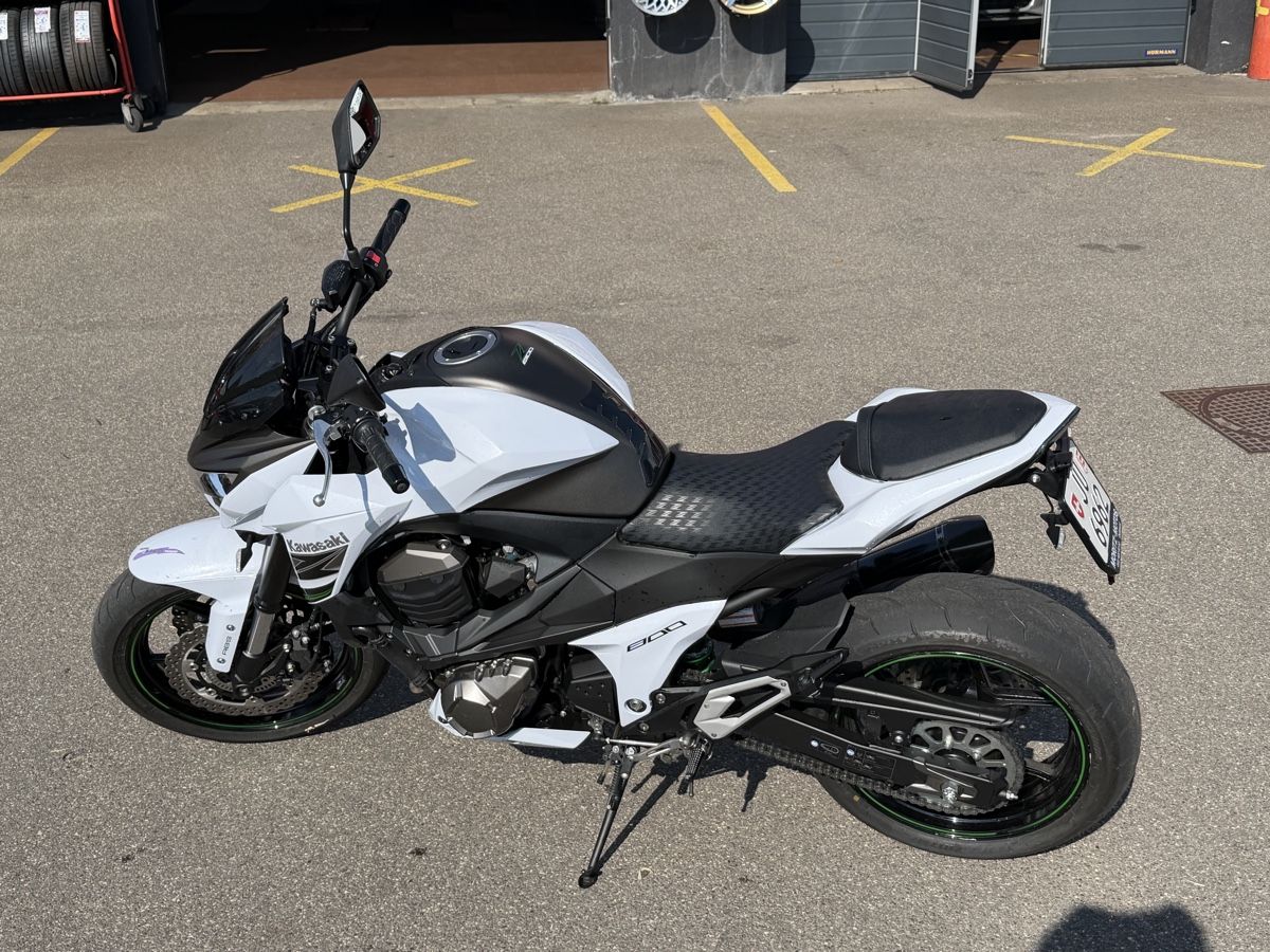 Kawasaki Strasse: Kawasaki Z800  – Gebraucht aus Courrendlin von shopwheels 5