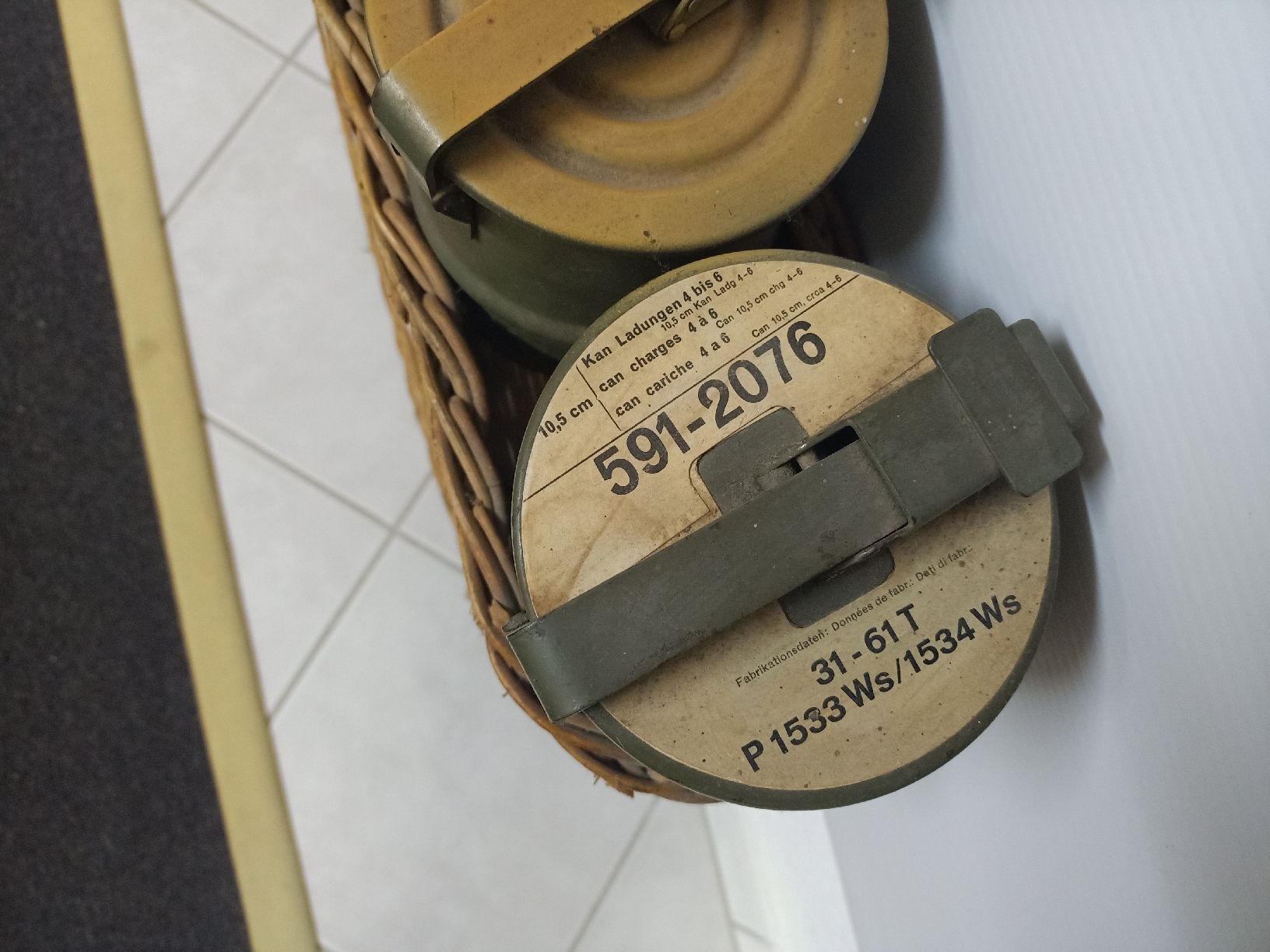 Equipement & pcs de rechange: Munitionskorb mit 4 Behältern Militär gebraucht – D'occasion à Abtwil SG par PK89 1