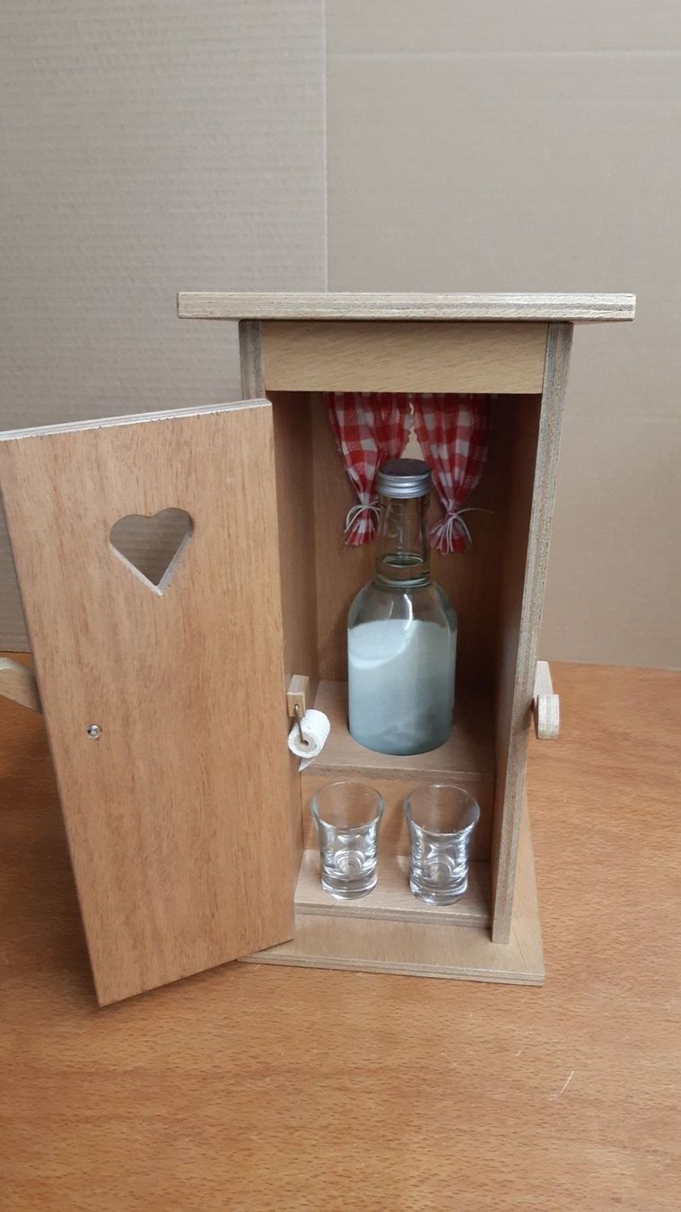Articoli in legno: Geschenkidee Schnapshüsli Bausatz – Usato da Niederbipp venduto da Tnidi 3